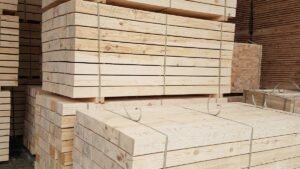 statybine mediena, statybinė mediena, mediniai padėklai, mediniai padeklai, medines paletes, malkos, lentos, tašai, tašeliai, balkiai, murlotai, dziovinta mediena, impregnuota mediena, dvigubo pjovimo mediena, malkos, skiedra, biokuras, mediniai pabegiai